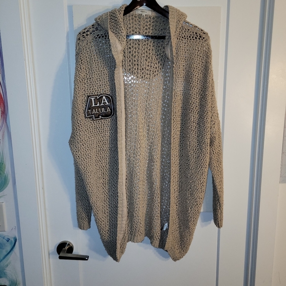 Talula Medium hoodie sweater women's from Aritzia - Picture 10 of 12